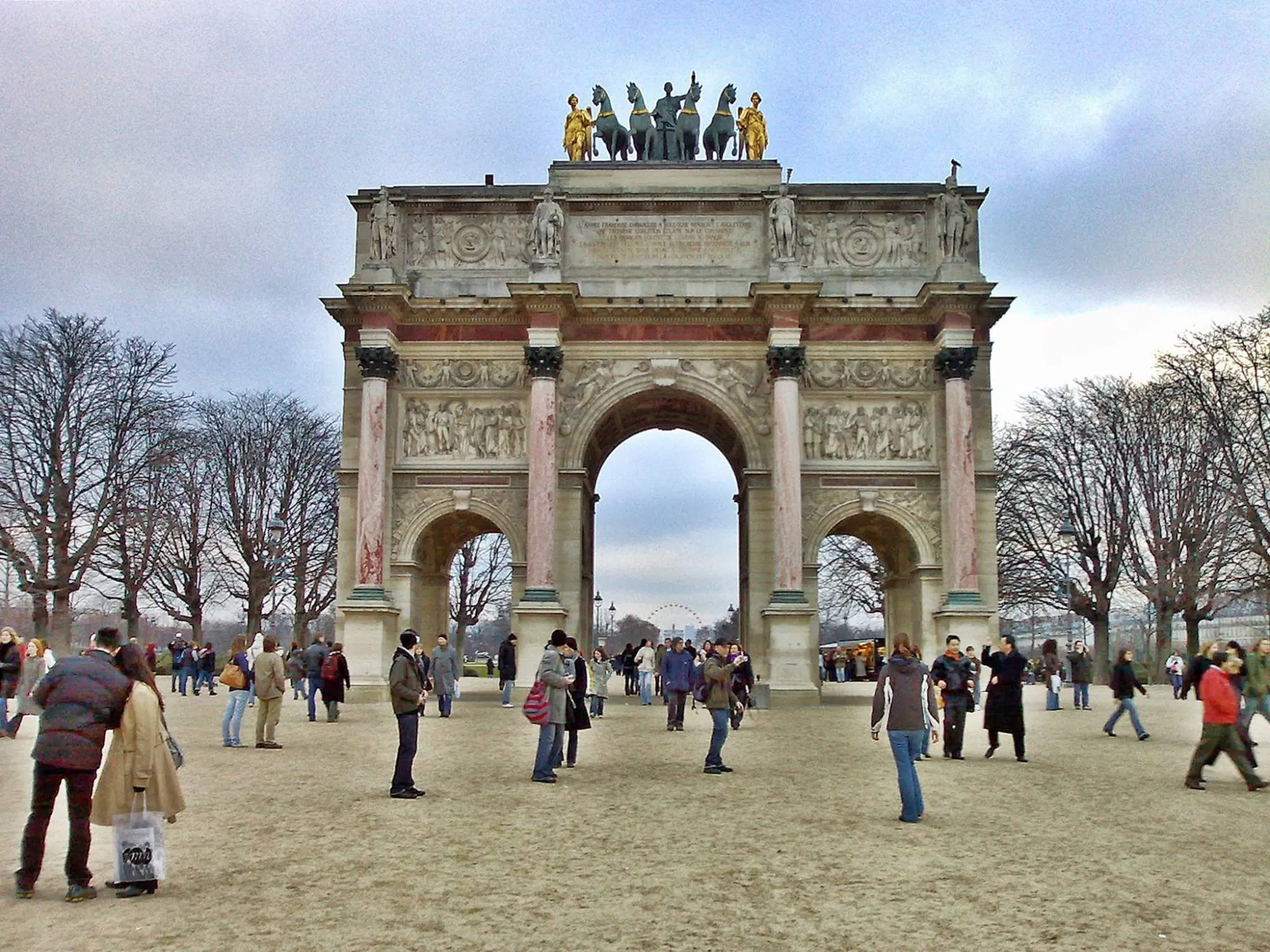 Arco do Carrossel, Jardim das Tulherias, Paris. Fotografia de Manuel Tavares da Silva.